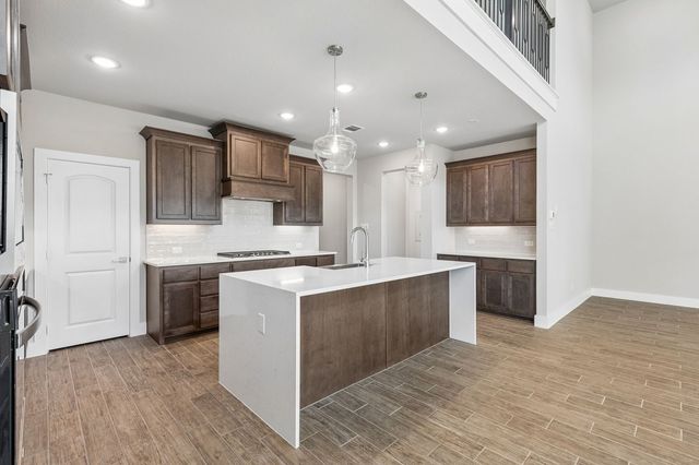 1011 Goldenrod Drive, Justin, TX 76247