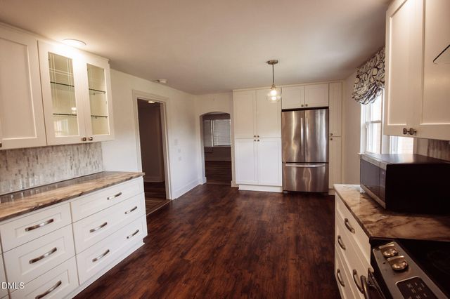 1520 Old Barbour Road, Benson, NC 27504