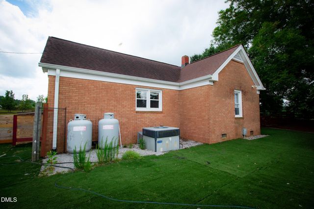 1520 Old Barbour Road, Benson, NC 27504
