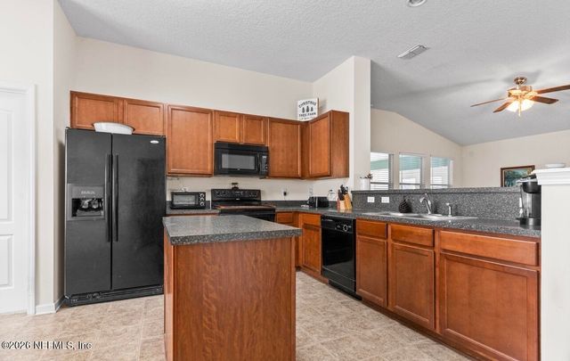 11779 BLUEBERRY Lane, Macclenny, FL 32063