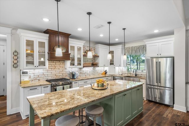 13925 Cedar Vista Lane, Tyler, TX 75704
