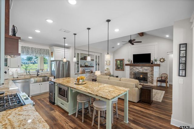 13925 Cedar Vista Lane, Tyler, TX 75704