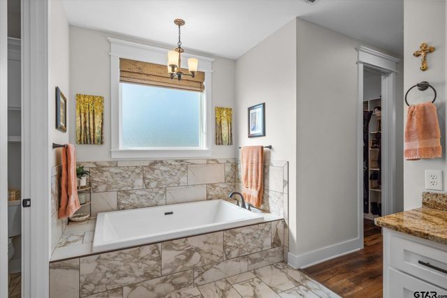 13925 Cedar Vista Lane, Tyler, TX 75704