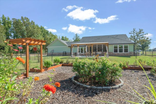 13925 Cedar Vista Lane, Tyler, TX 75704