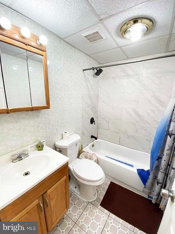 2108 S 7TH ST, Philadelphia, PA 19148