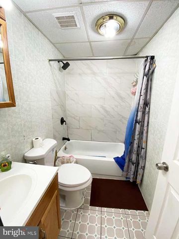 2108 S 7TH ST, Philadelphia, PA 19148