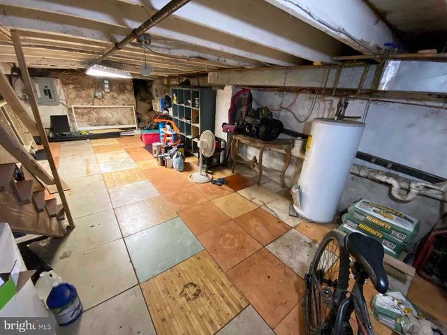 2108 S 7TH ST, Philadelphia, PA 19148