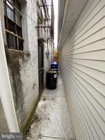 2108 S 7TH ST, Philadelphia, PA 19148