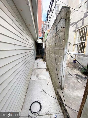 2108 S 7TH ST, Philadelphia, PA 19148