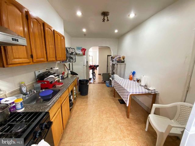 2108 S 7TH ST, Philadelphia, PA 19148