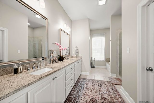 16054 Greycliff Ave, Pride, LA 70770