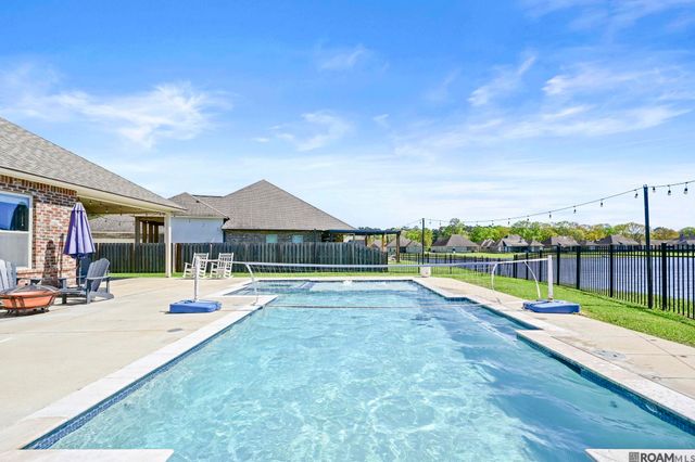 16054 Greycliff Ave, Pride, LA 70770