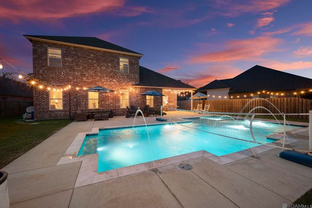 16054 Greycliff Ave, Pride, LA 70770