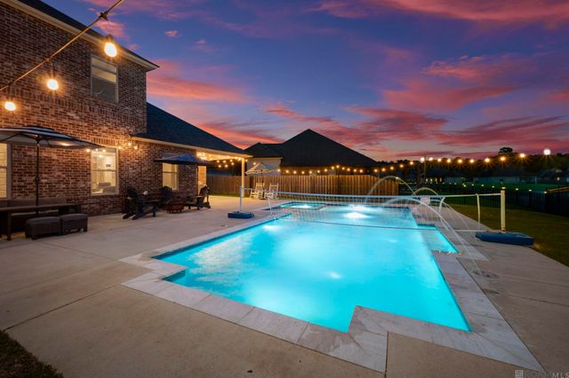 16054 Greycliff Ave, Pride, LA 70770