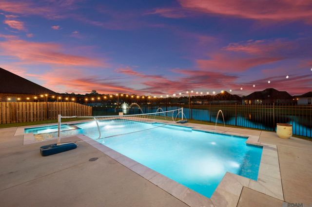 16054 Greycliff Ave, Pride, LA 70770