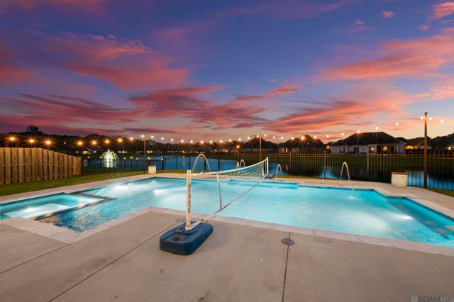 16054 Greycliff Ave, Pride, LA 70770