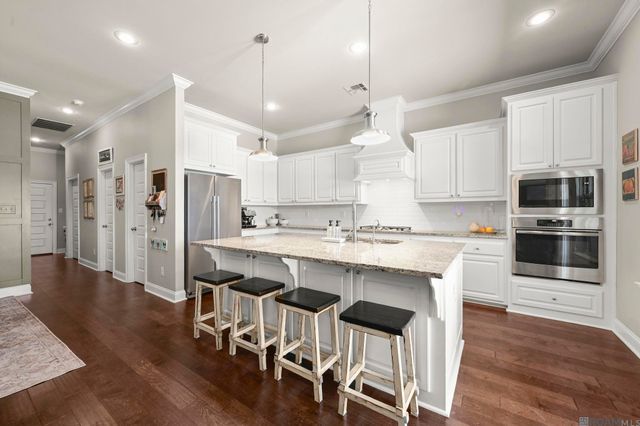 16054 Greycliff Ave, Pride, LA 70770