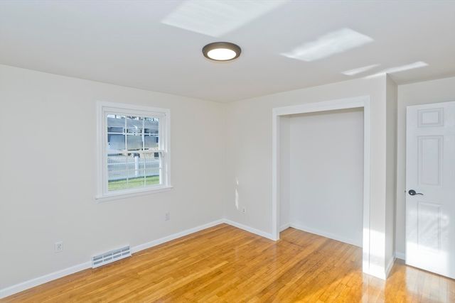 192 Gardens Dr, Springfield, MA 01119