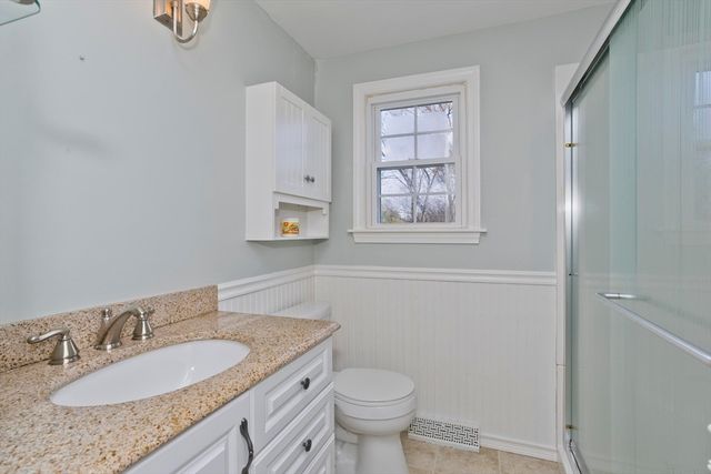 192 Gardens Dr, Springfield, MA 01119