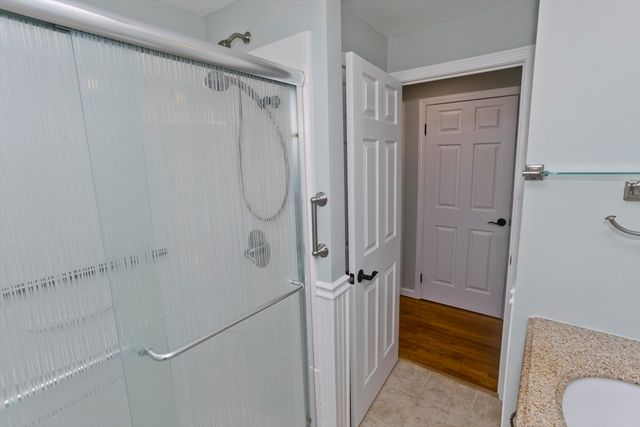192 Gardens Dr, Springfield, MA 01119