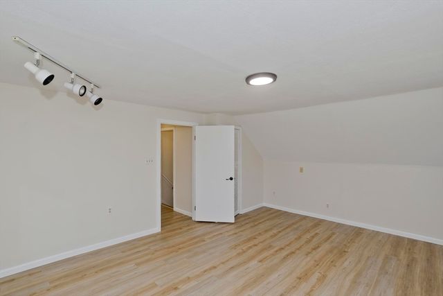 192 Gardens Dr, Springfield, MA 01119