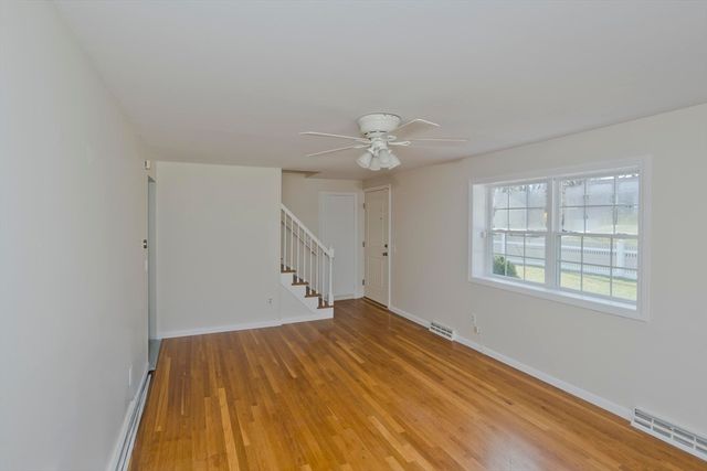 192 Gardens Dr, Springfield, MA 01119