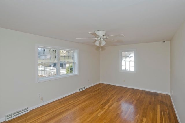 192 Gardens Dr, Springfield, MA 01119