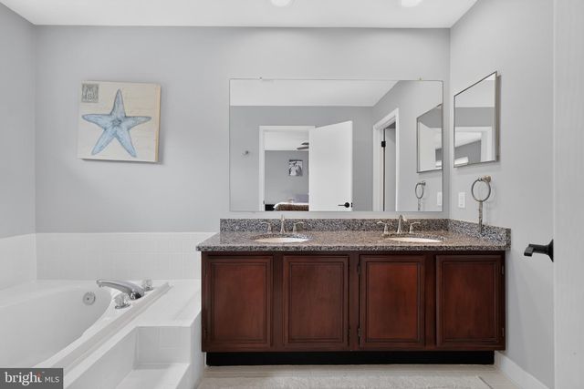 2404 SHADYWOOD CIR, Crofton, MD 21114