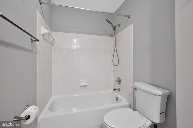 2404 SHADYWOOD CIR, Crofton, MD 21114