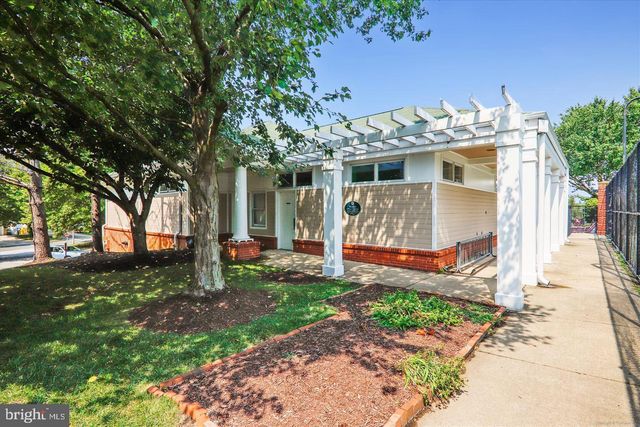 2404 SHADYWOOD CIR, Crofton, MD 21114
