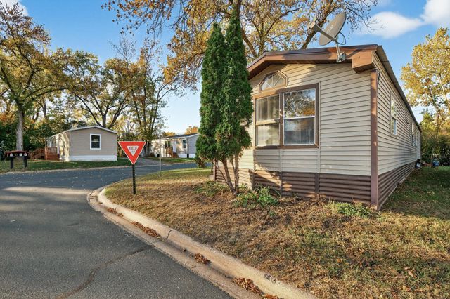 1213 96th Lane NE, Blaine, MN 55434