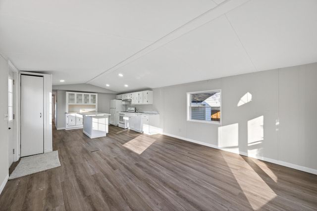 1213 96th Lane NE, Blaine, MN 55434