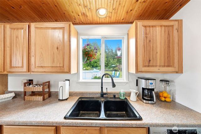 705 E Stanley Place, Granite Falls, WA 98252