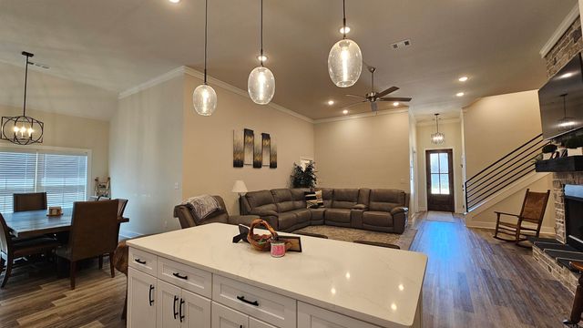 2712 Eden Hills Lane, Jonesboro, AR 72405
