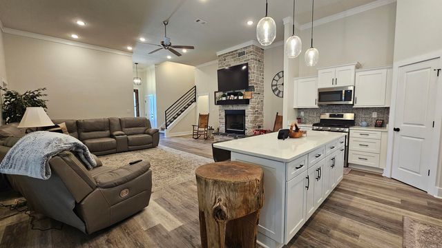2712 Eden Hills Lane, Jonesboro, AR 72405