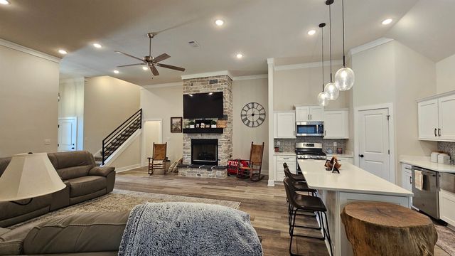 2712 Eden Hills Lane, Jonesboro, AR 72405