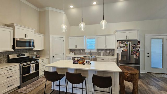 2712 Eden Hills Lane, Jonesboro, AR 72405