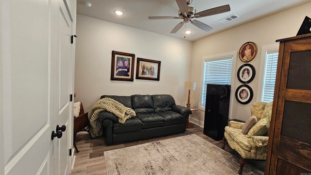 2712 Eden Hills Lane, Jonesboro, AR 72405