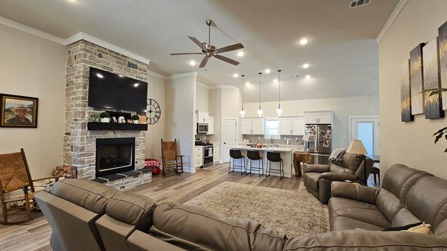 2712 Eden Hills Lane, Jonesboro, AR 72405