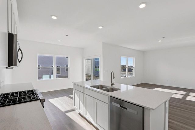 7051 Oakmont ROAD, Mount Pleasant, WI 53403