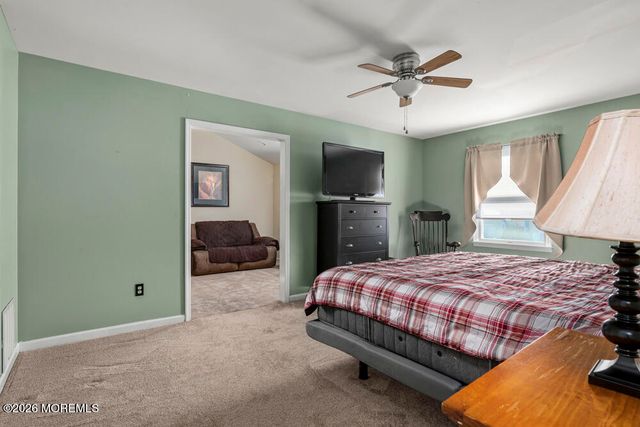 18 Cannonball Drive, Barnegat, NJ 08005