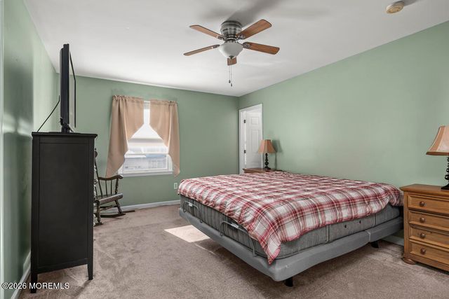 18 Cannonball Drive, Barnegat, NJ 08005