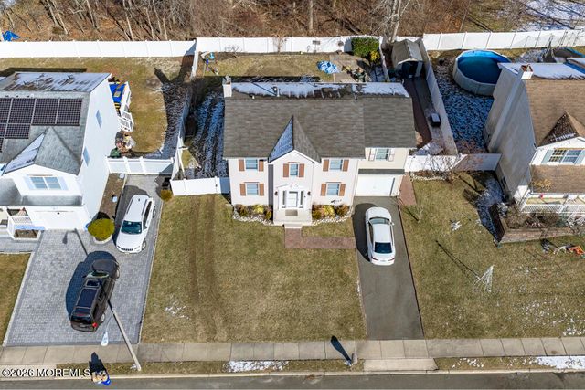 18 Cannonball Drive, Barnegat, NJ 08005