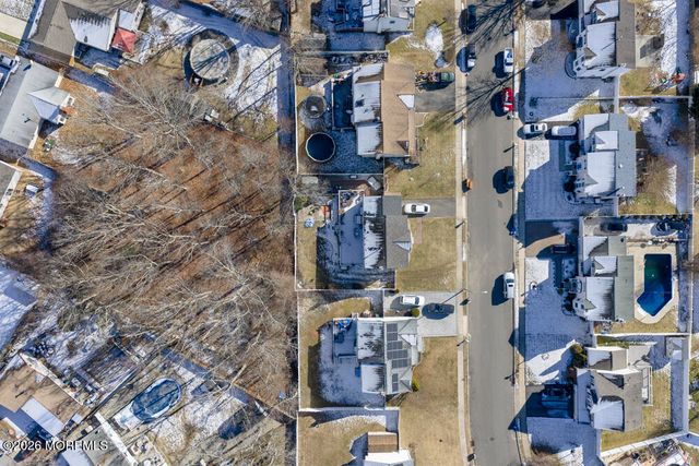 18 Cannonball Drive, Barnegat, NJ 08005