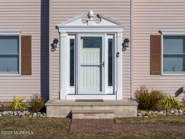 18 Cannonball Drive, Barnegat, NJ 08005