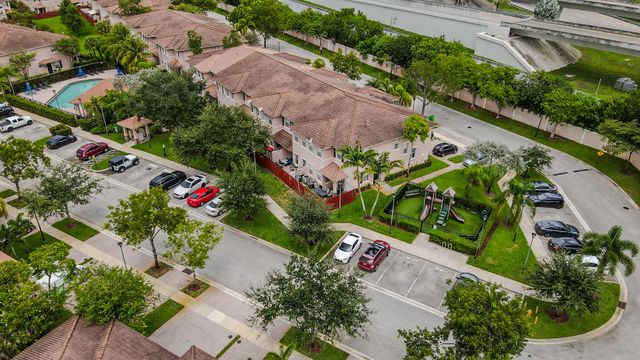 213 Las Brisas Circle, Sunrise, FL 33326