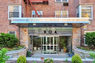 804 Bronx River Road 1A, Bronxville, NY 10708