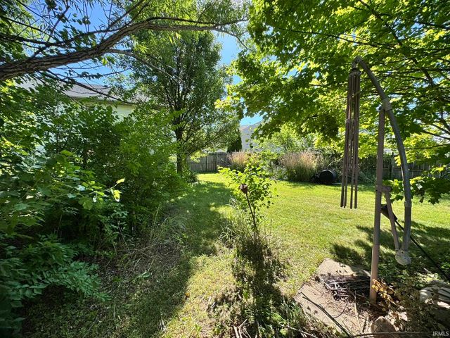 4036 Olivene Cove, New Haven, IN 46774