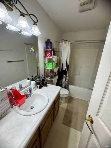 4036 Olivene Cove, New Haven, IN 46774