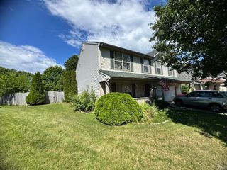4036 Olivene Cove, New Haven, IN 46774